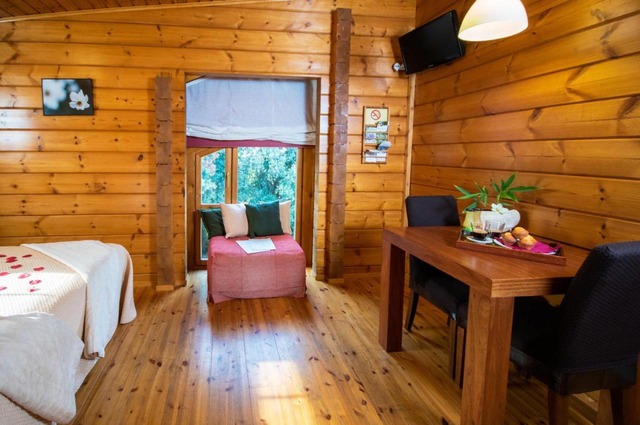 Hotel Somlom - Eco Friendly Montseny Сант-Эстеве-де-Палаутордера Экстерьер фото