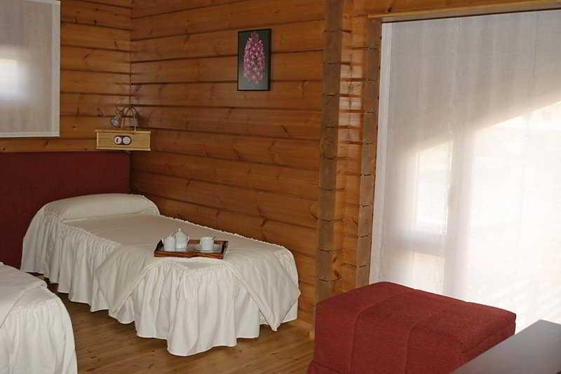 Hotel Somlom - Eco Friendly Montseny Сант-Эстеве-де-Палаутордера Экстерьер фото