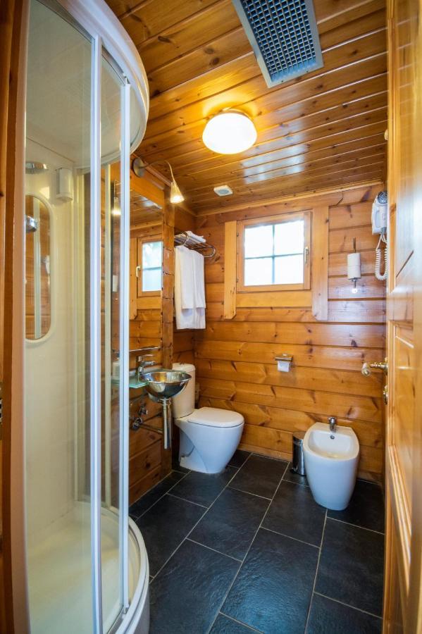 Hotel Somlom - Eco Friendly Montseny Сант-Эстеве-де-Палаутордера Экстерьер фото