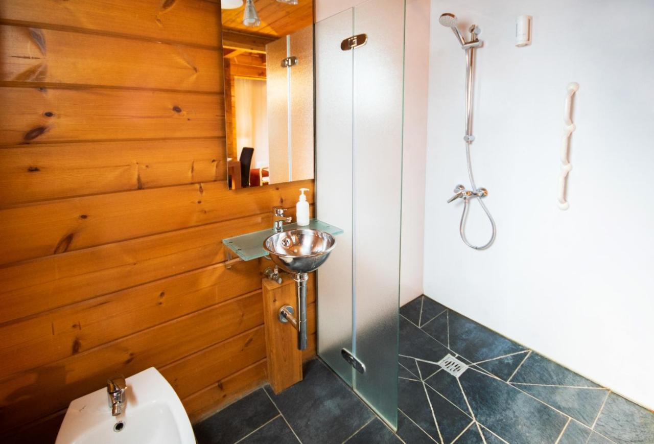Hotel Somlom - Eco Friendly Montseny Сант-Эстеве-де-Палаутордера Экстерьер фото