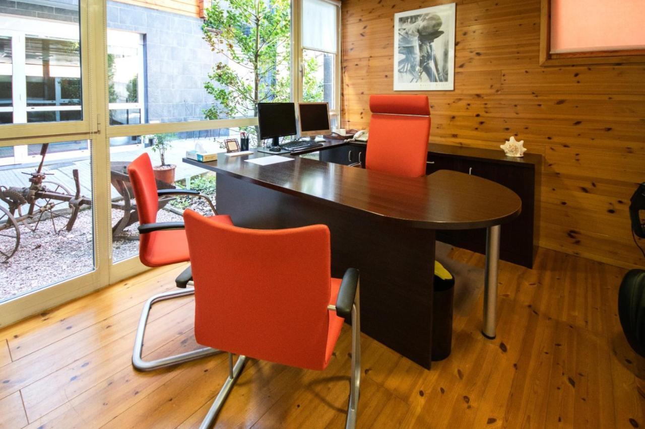 Hotel Somlom - Eco Friendly Montseny Сант-Эстеве-де-Палаутордера Экстерьер фото